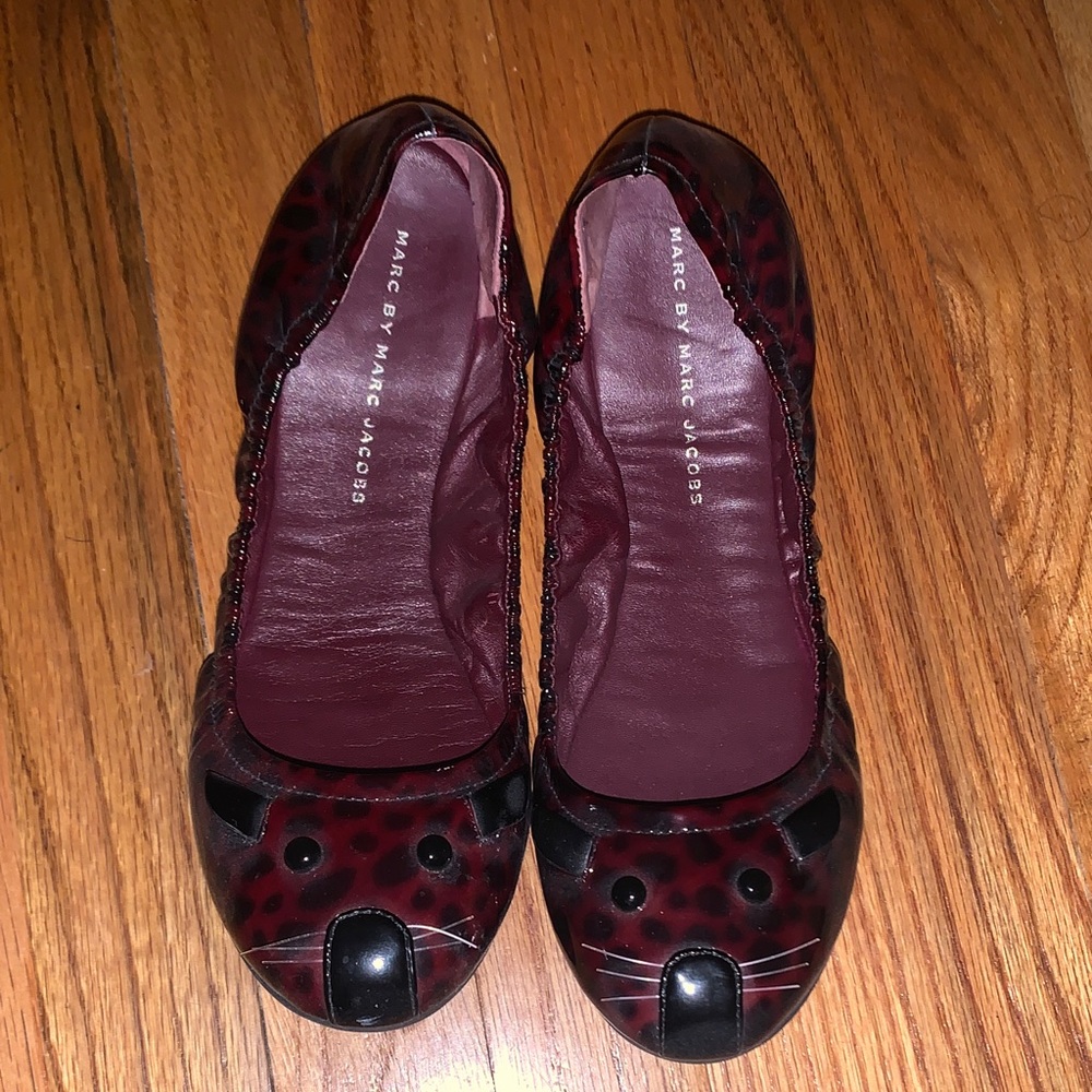 Marc By Marc Jacobs Burgundy and Black Mouse Flats